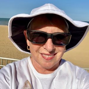 Meet your Posher, Cheryl